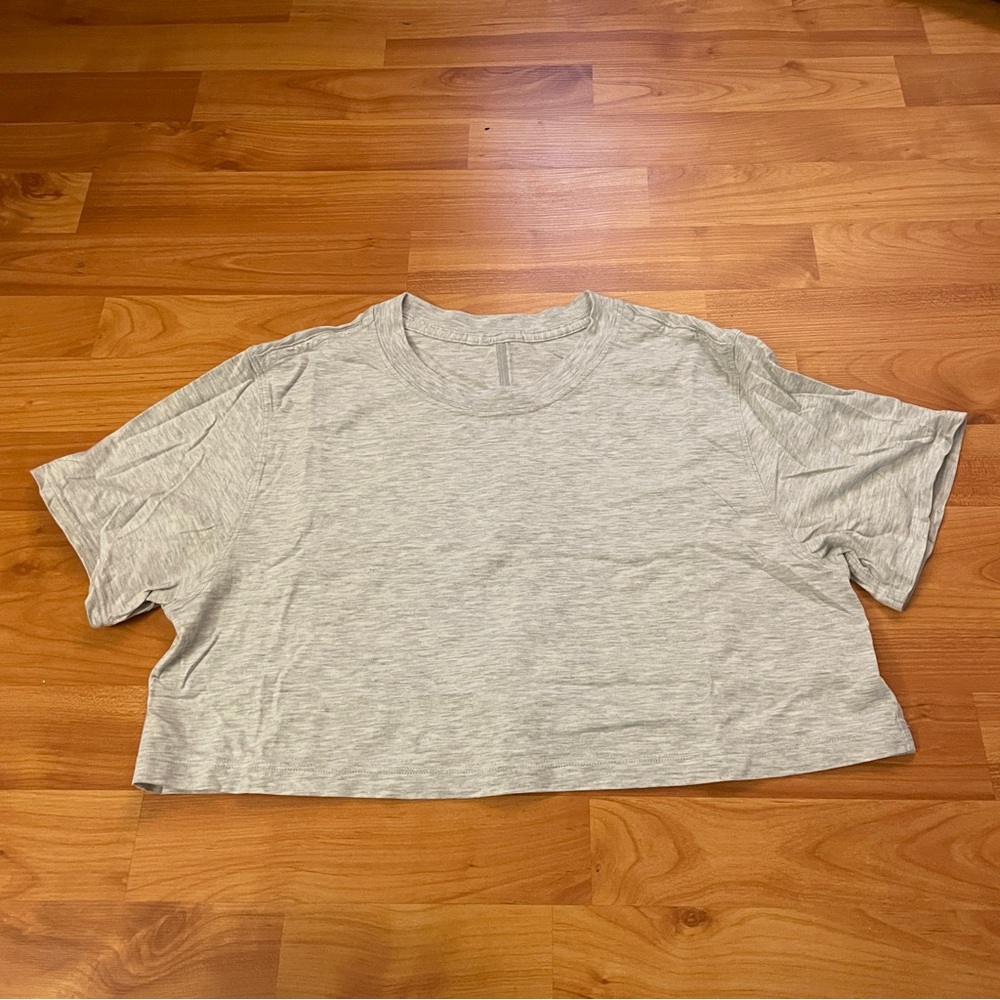 Tagless Lululemon Crop Tee XS/S
